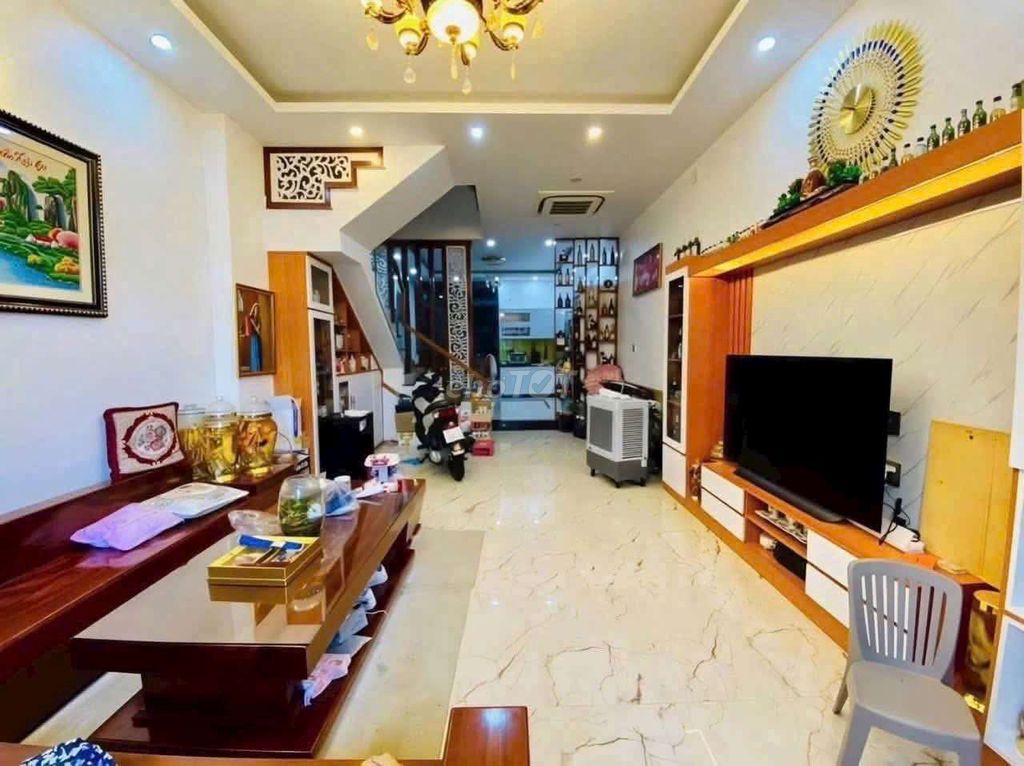 Bán nhà hẻm ô tô đường Bình Giã