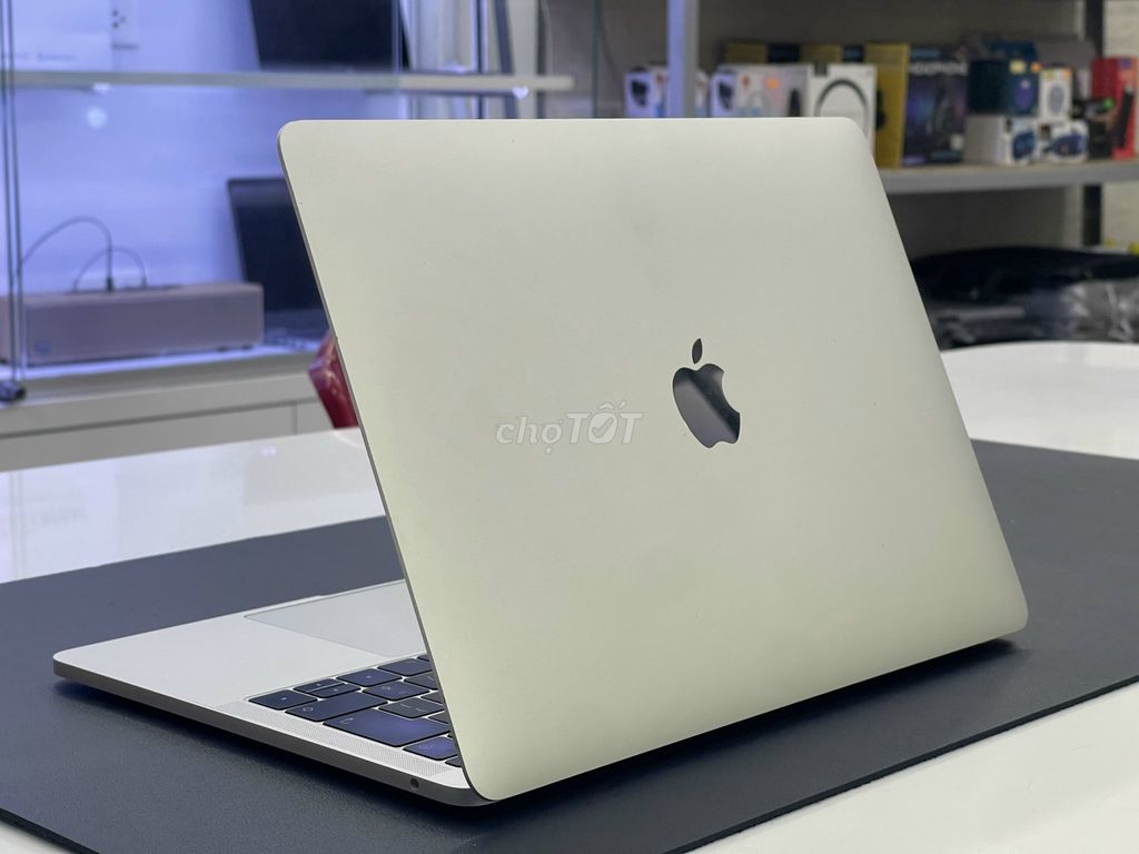 MacBook Pro 2017 I5 16GB/ SSD 256GB-(Silver)