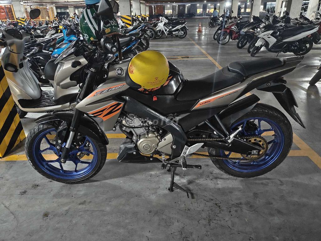 FZ150i lốc vàng độ full dàn chân. Mua bán Xe máy tại Huyện Củ Chi Tp Hồ Chí Minh được đăng bởi Huy hình 1