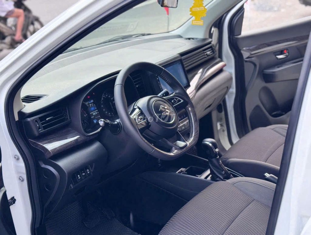 Suzuki Ertiga 2022 hybrid AT cực mới. Mua bán Ô tô tại Quận 12 Tp Hồ Chí Minh được đăng bởi NHI Ô TÔ AN SƯƠNG hình 10