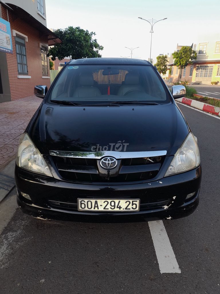 Toyota Innova 2006 G - 228000 km