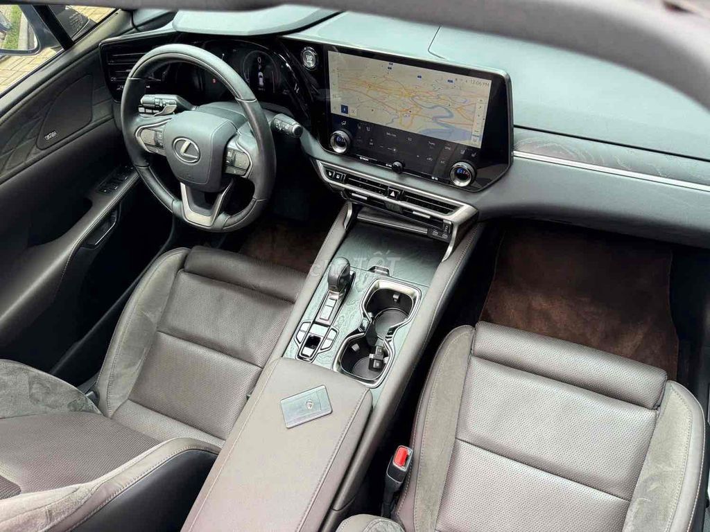 Lexus Rx350 Luxury 2023 siêu lướt 8.000Km ĐẸP. Mua bán Ô tô tại Quận 1 Tp Hồ Chí Minh được đăng bởi Lưu Thế Hoàng hình 6