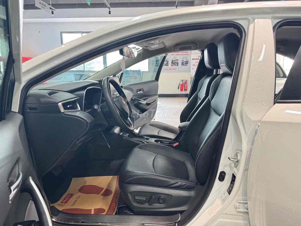 Toyota Corolla Altis 1.8V 2023 odo 2.8v cực chất. Mua bán Ô tô tại Quận Nam Từ Liêm Hà Nội được đăng bởi Đại lý Toyota Mỹ Đình hình 9