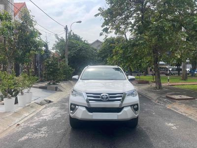 Toyota Fortuner 2019 7 chỗ số sàn, máy dầu, màu tr