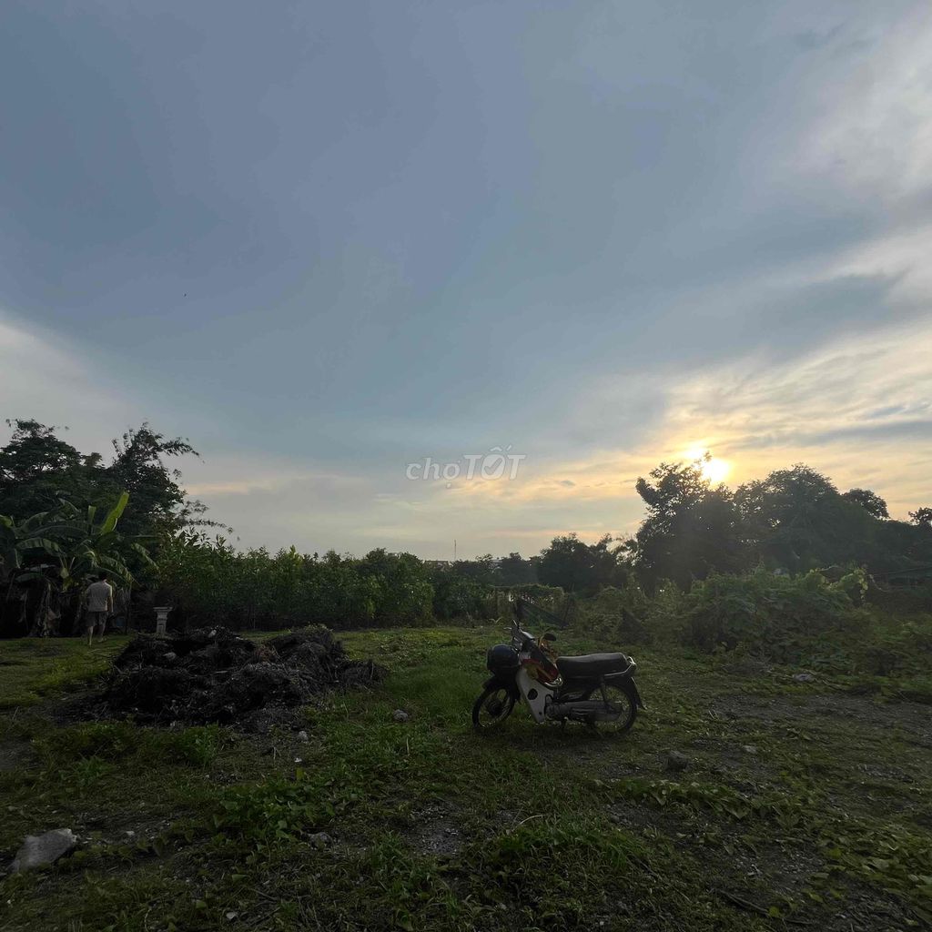 Đất Viêw Sông