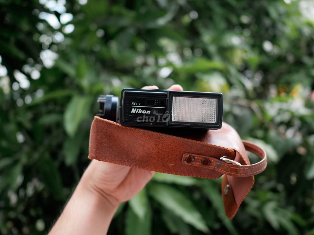 (FLASH MÁY ẢNH FILM) Flash Nikon SB-7 Đen. Mua bán Máy ảnh, Máy quay tại Quận Ninh Kiều Cần Thơ được đăng bởi Vương Tấn Đạt hình 1
