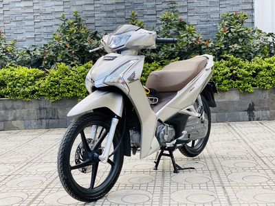 HONDA FUTURE 125 FI KIM PHUN ĐIỆN TỬ 2024 XE ZIN. Mua bán Xe máy tại Quận Nam Từ Liêm Hà Nội được đăng bởi Hồng Nhung