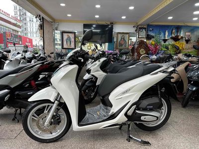 SH 160i ABS + HSTC 2024 Trắng 1637 Km Bao Sang Tên. Mua bán Xe máy tại Quận Phú Nhuận Tp Hồ Chí Minh được đăng bởi Ngô Hà