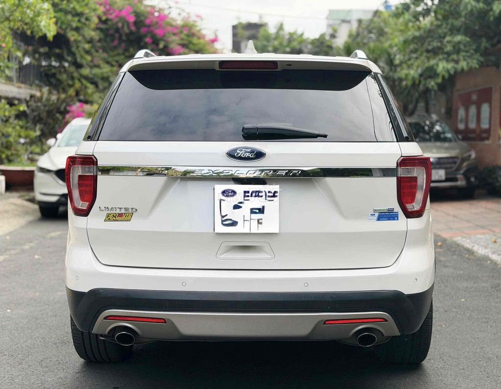 Ford Explorer 2016.Chất Đẹp.Xe Nhập Mỹ. Mua bán Ô tô tại Quận Tân Phú Tp Hồ Chí Minh được đăng bởi FORD TÂN PHÚ  hình 3