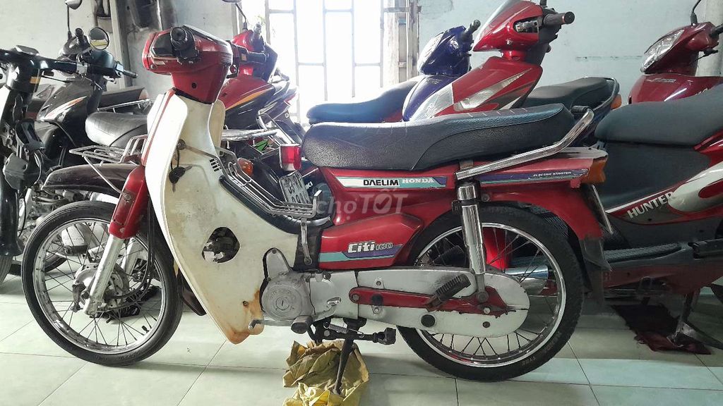 Daelim Honda Citi 100 Đỏ, Trắng. Mua bán Xe máy tại Quận Bình Tân Tp Hồ Chí Minh được đăng bởi Mai Trâm hình 1