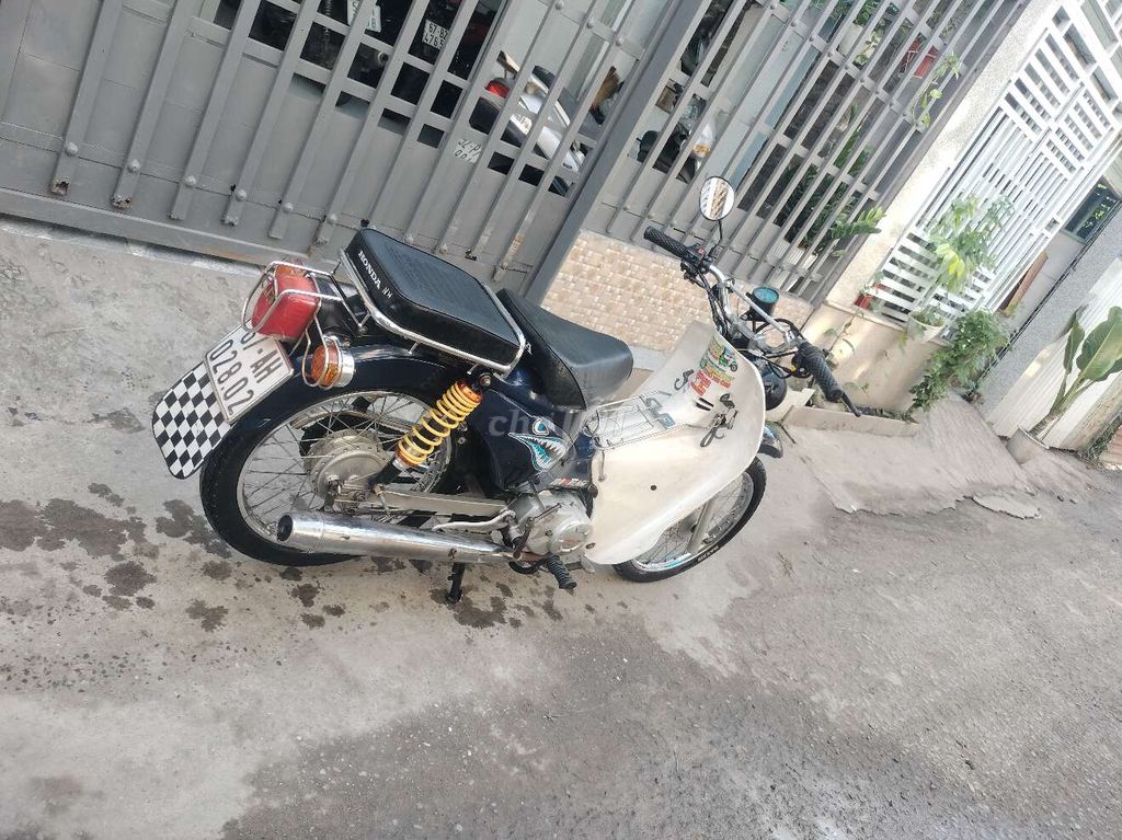 Cần bán chiếc cúp Việt Thái giấy tờ đầy đủ. Mua bán Xe máy tại Huyện Hóc Môn Tp Hồ Chí Minh được đăng bởi A Tuấn hình 2