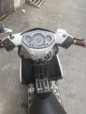 Yamaha Nouvo 2013 Trắng đen. Mua bán Xe máy tại Quận Ngô Quyền Hải Phòng được đăng bởi Nguyễn Ngọc