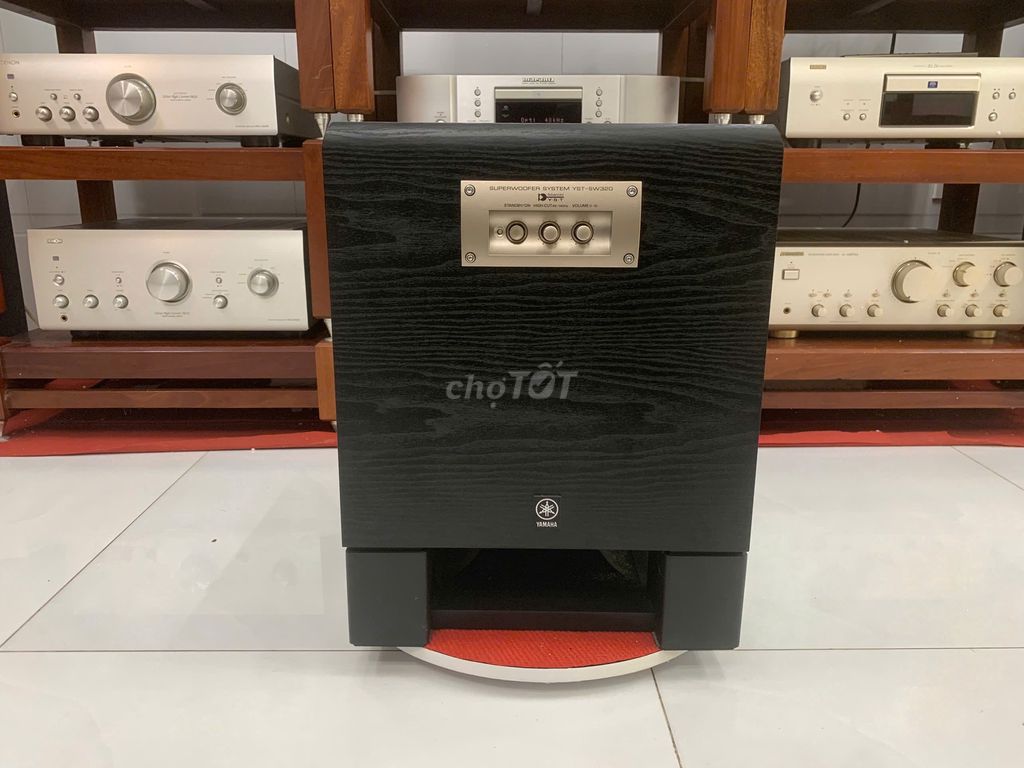 Sub điện bass 25 úp đất Yamaha SW-320