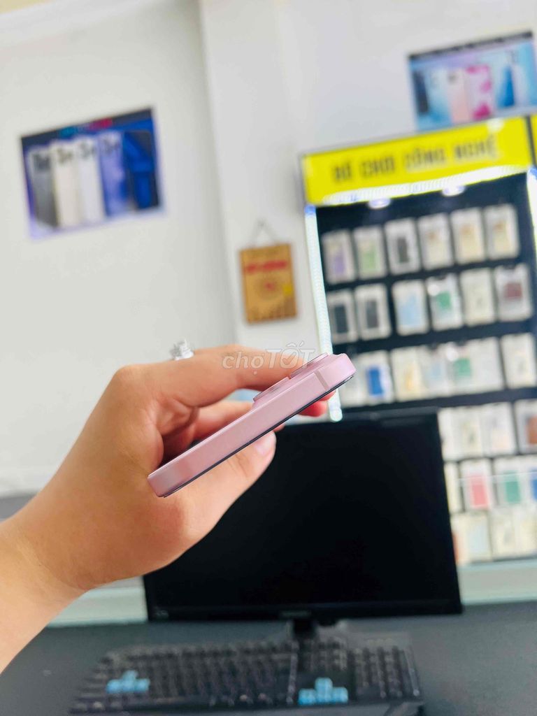 Iphone 15 Plus quốc tế mã VN/A 128Gb đẹp 99%. Mua bán Điện thoại tại Quận Gò Vấp Tp Hồ Chí Minh được đăng bởi Tony Mobile hình 3