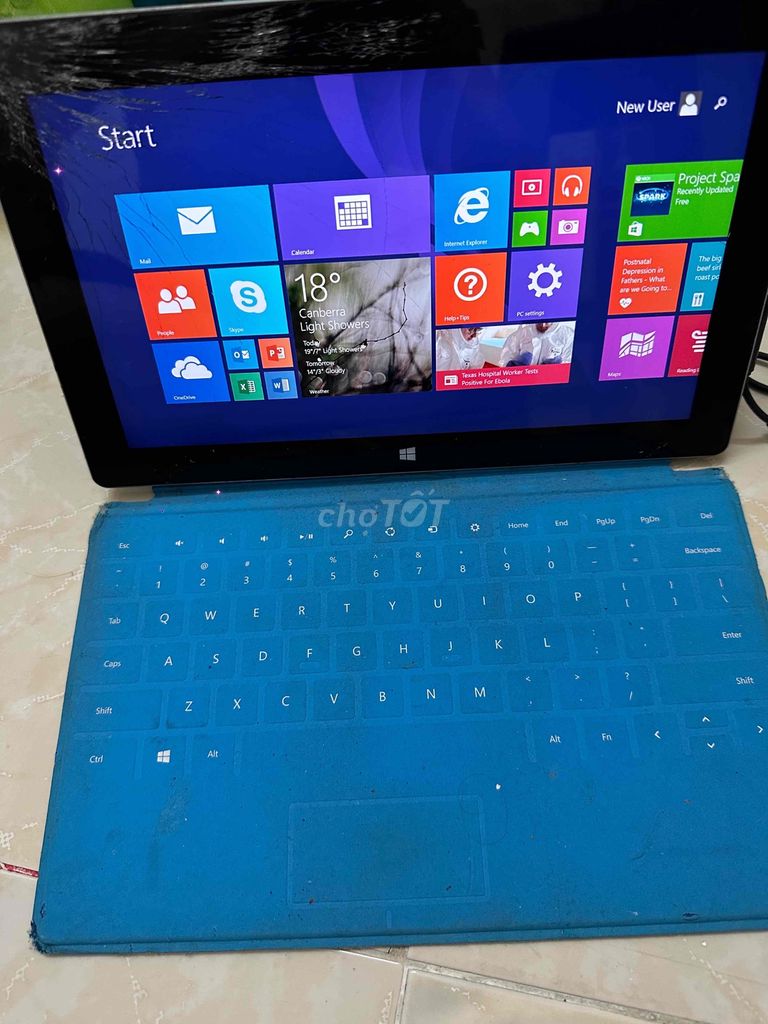 xác máy surface rt 32g bể kính kèm phím không sạc