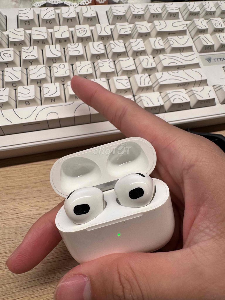 Apple AirPods 3 Trắng Tai nghe không dây. Mua bán Tivi, Âm thanh tại Quận Cầu Giấy Hà Nội được đăng bởi Quang Huy hình 1