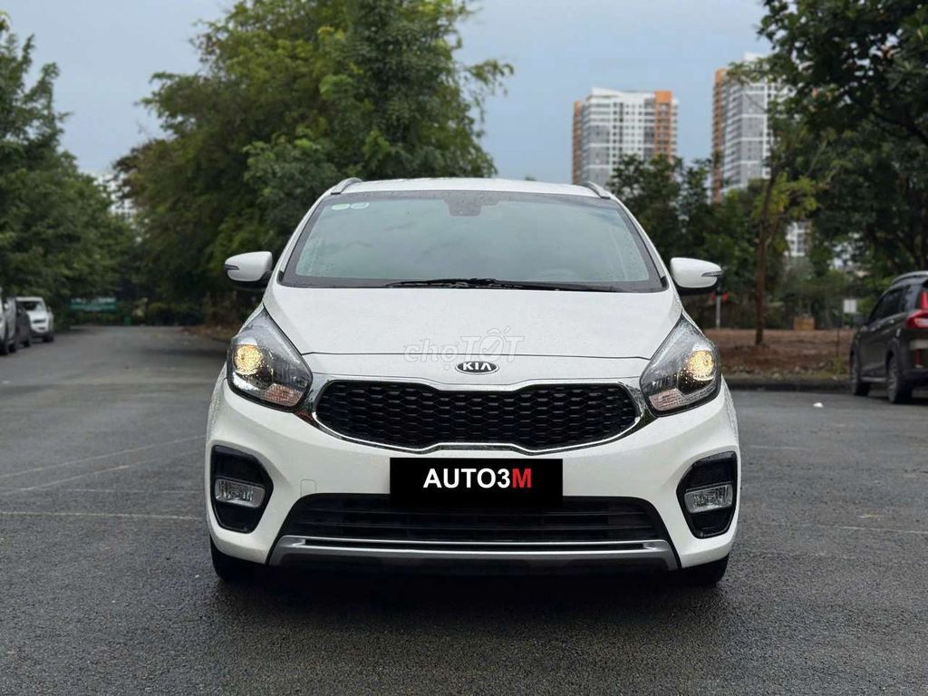 KIA RONDO 2017 2.0 GAT Trắng- 63000 km. Mua bán Ô tô tại Thành phố Thủ Đức Tp Hồ Chí Minh được đăng bởi VÕ NGỌC HOÀNG hình 1