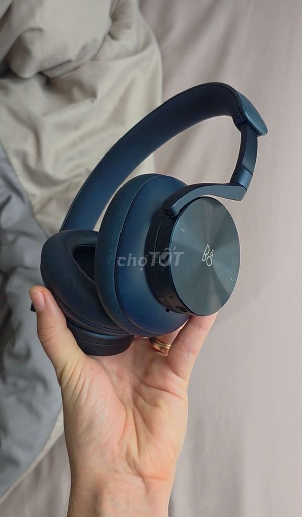 Tai nghe Bang & Olufsen Beoplay H95. Mua bán Tivi, Âm thanh tại Quận 7 Tp Hồ Chí Minh được đăng bởi Kseniia hình 1