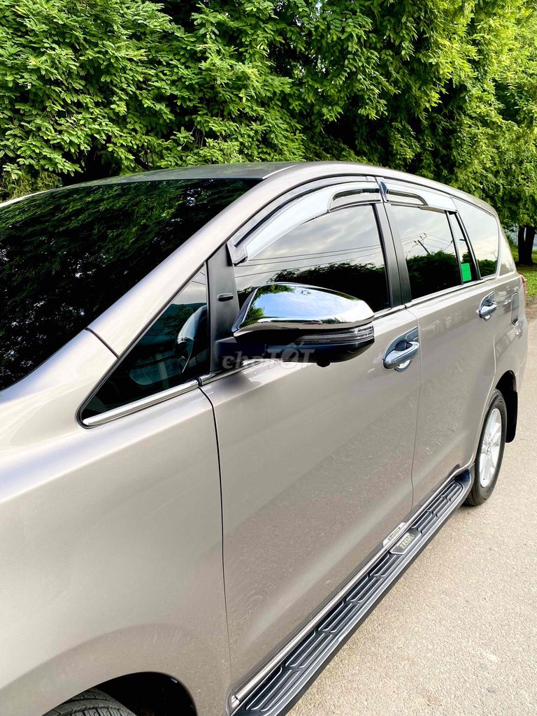 INNOVA2.0G ĐK12/2018 NÂU ÁNH KIM.XE MỚI TINH