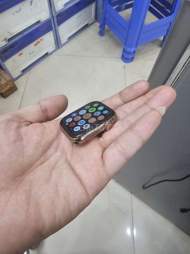 Apple Watch Series 4 44mm Thép Gold. Mua bán Thiết bị đeo thông minh tại Quận Cầu Giấy Hà Nội được đăng bởi sơn hình 1