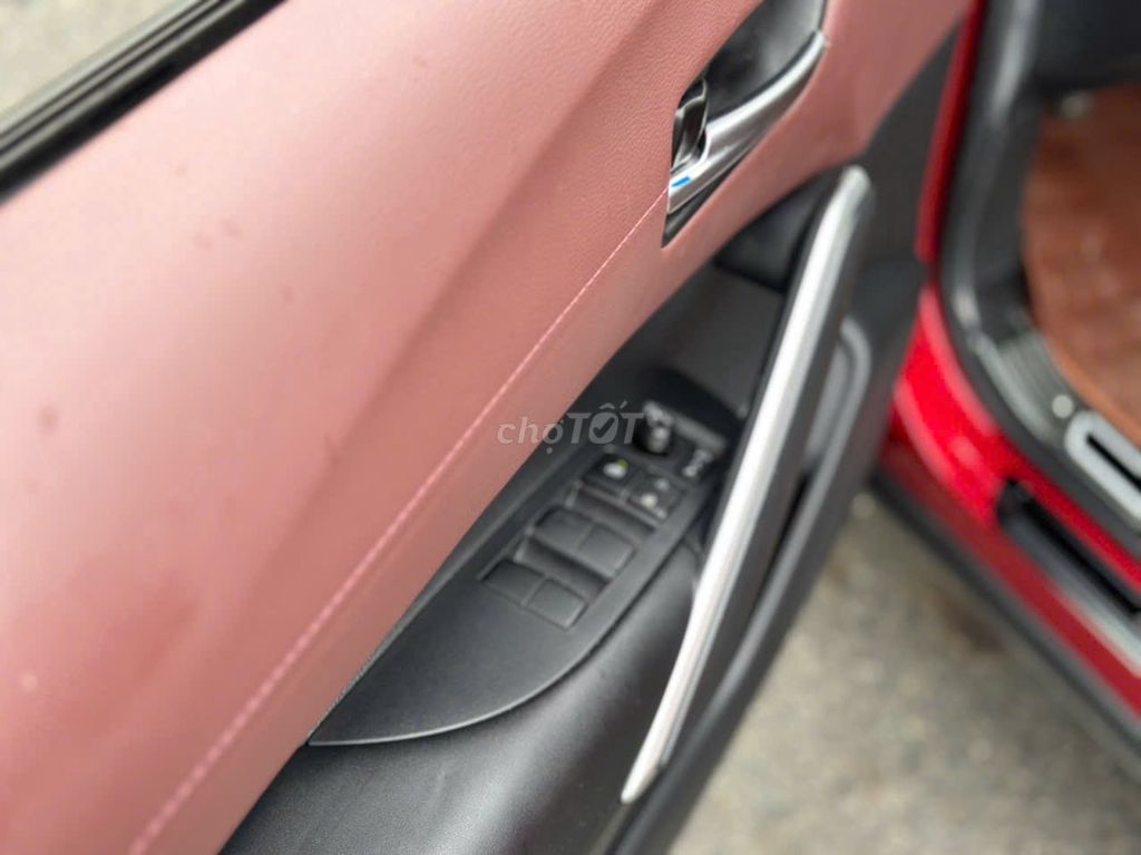 Toyota Corolla Cross 2020 1.8V 18.000 km. Mua bán Ô tô tại Thành phố Thủ Đức Tp Hồ Chí Minh được đăng bởi Bùi Nhu Quỳnh hình 17