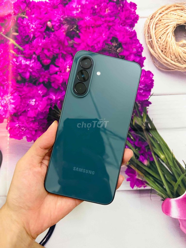 Samsung Galaxy A37 8GB/128GB chính hãng. Mua bán Điện thoại tại Thành phố Huế Thừa Thiên Huế được đăng bởi Chuyên Hàng Công Ty hình 1