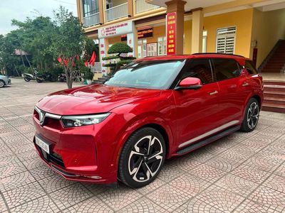 Xe điện VinFast VF9 Plus Đỏ - 1xx (x học sinh)