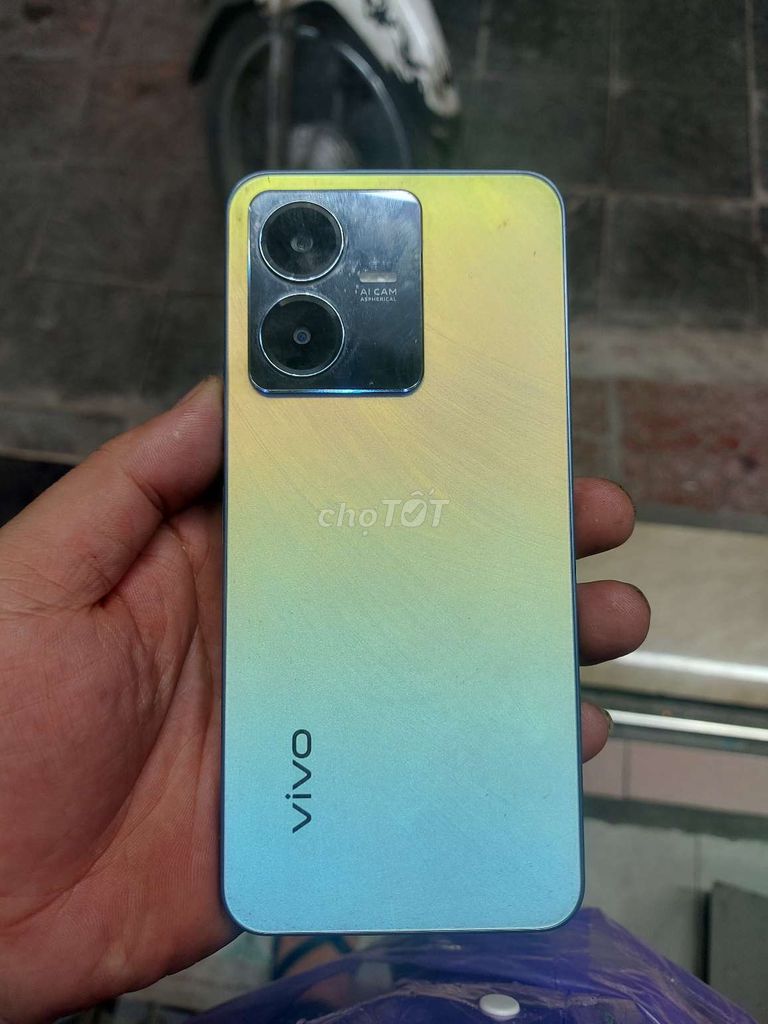 Vivo Y22s