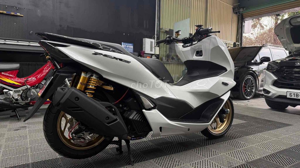 Pcx 160cc full đồ chơi, xác xe máy zin hạ lùn Bán. Mua bán Xe máy tại Thành phố Thủ Dầu Một Bình Dương được đăng bởi Phung thao hình 4