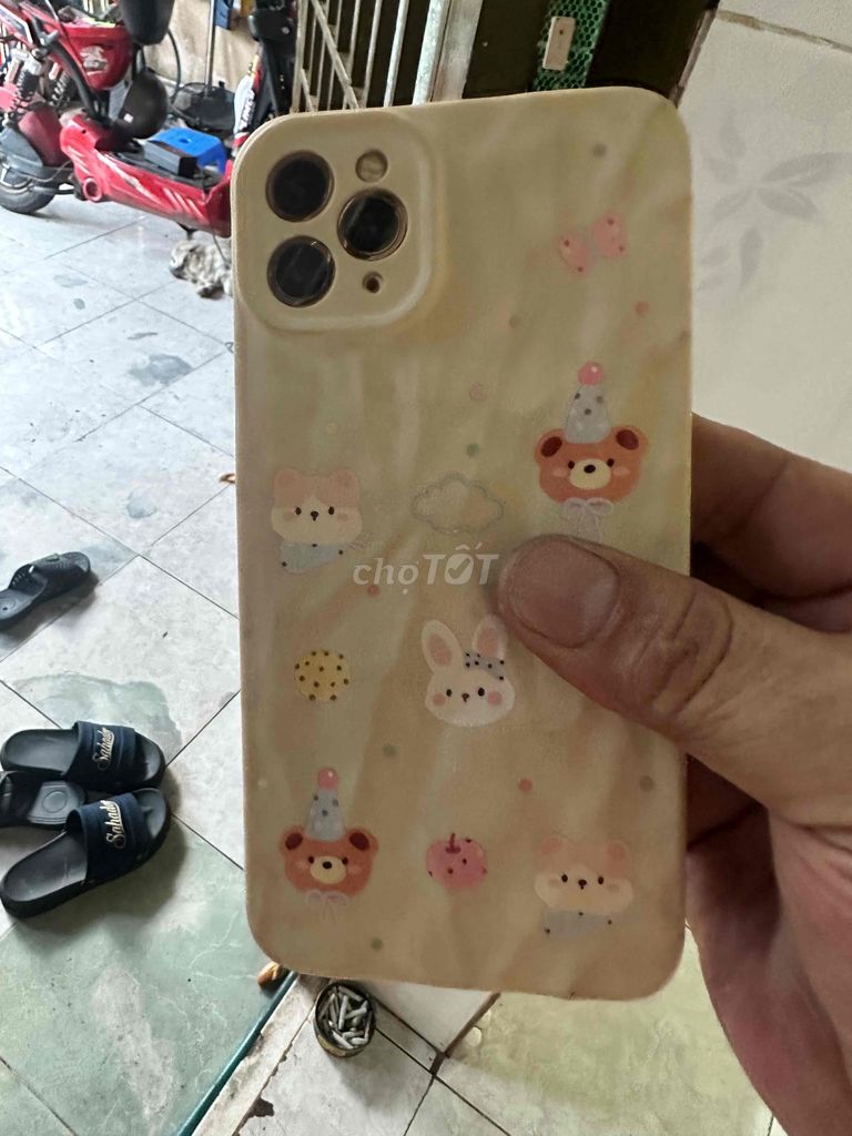 iPhone 11 Pro Max 64GB Vàng. Mua bán Điện thoại tại Thành phố Đồng Xoài Bình Phước được đăng bởi cuongle store hình 1