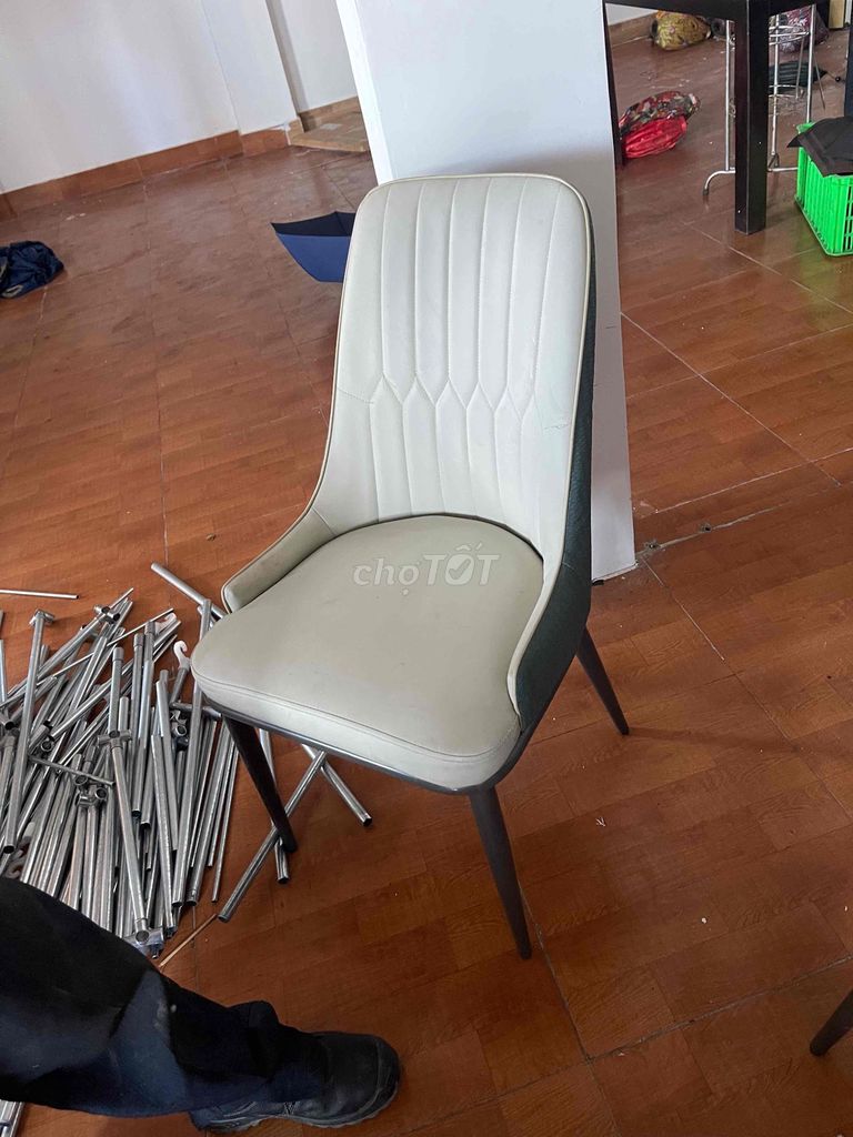 Ghế bàn ăn Mới 99%. Mua bán Bàn ghế tại Thành phố Nha Trang Khánh Hòa được đăng bởi Hoàn hình 1