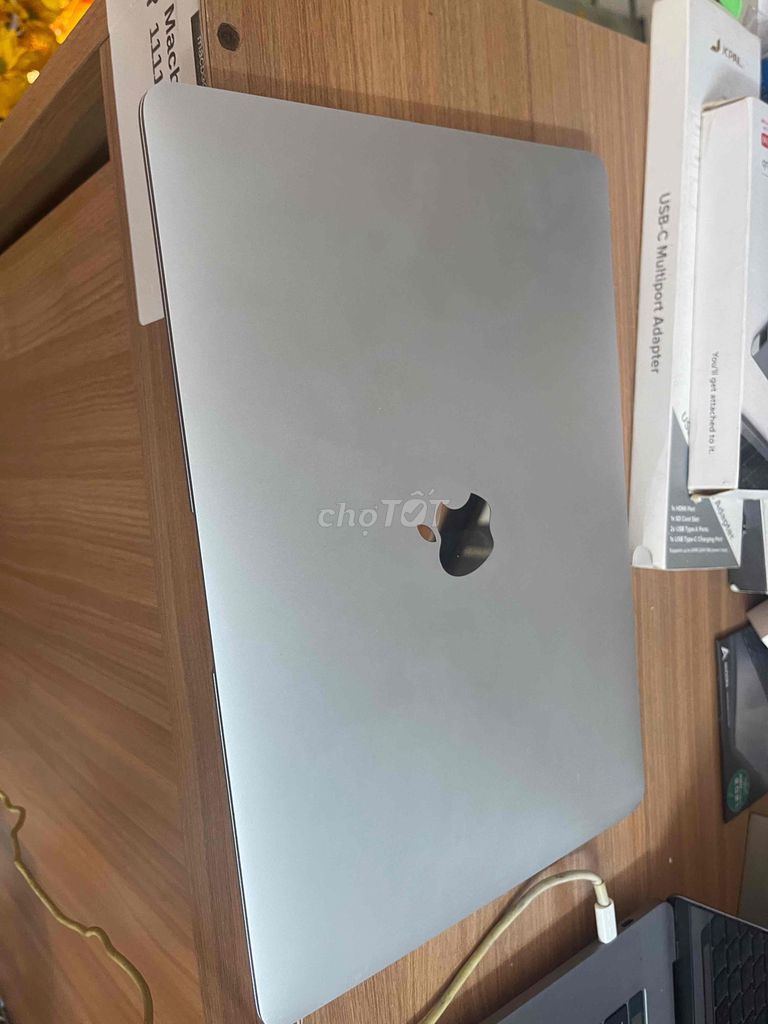 Macbook Air 13” 2020 silver i3 8GB/256 bh3 tháng. Mua bán Laptop tại Quận 3 Tp Hồ Chí Minh được đăng bởi Phúc Nguyễn hình 1