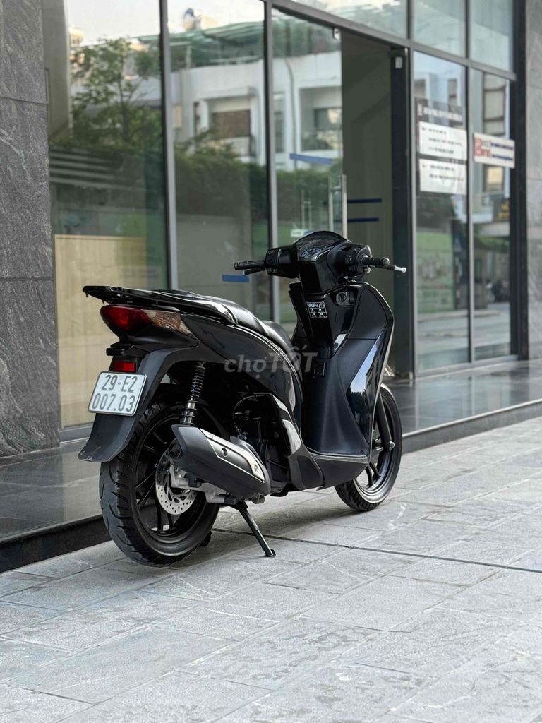 Sh 125i smartkey Đen Sport máy nguyên xe Chất 29E2. Mua bán Xe máy tại Quận Ba Đình Hà Nội được đăng bởi Xe Máy Nam Thi hình 13