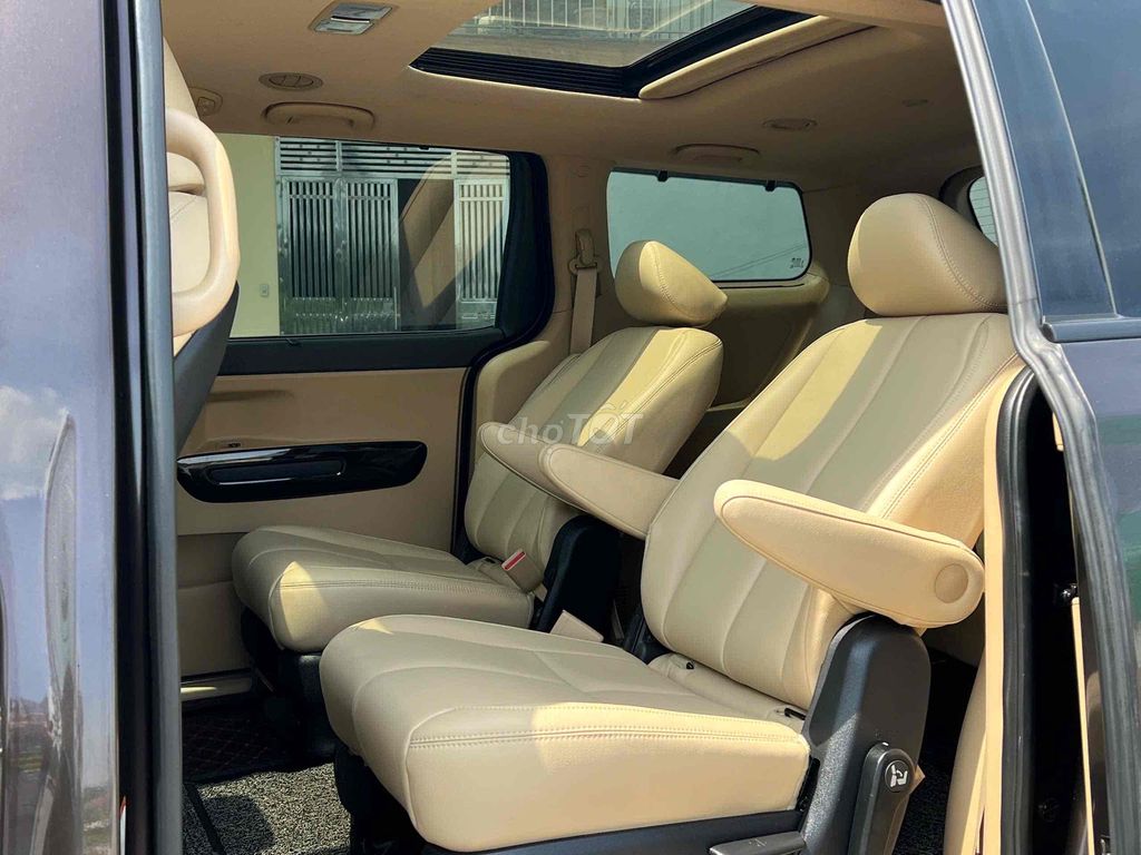 Kia Sendona Luxury 2.2 dầu 2018 - 90000 km. Mua bán Ô tô tại Quận Long Biên Hà Nội được đăng bởi Le hao hình 9