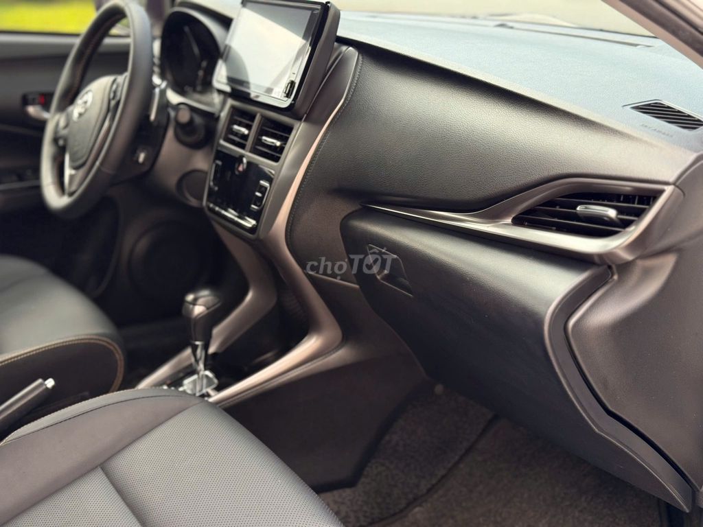 Toyota Vios G 2024 màu trắng mẹ mắng cũng mua. Mua bán Ô tô tại Quận Long Biên Hà Nội được đăng bởi Long Biên Cars hình 11