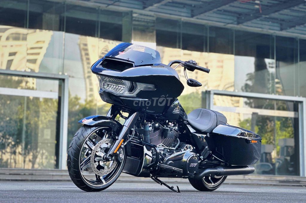 HARLEY Road Glide 117Ci - Thế Hệ Mới. Mua bán Xe máy tại Quận Tân Bình Tp Hồ Chí Minh được đăng bởi MR Đàm MOTOCAR hình 2