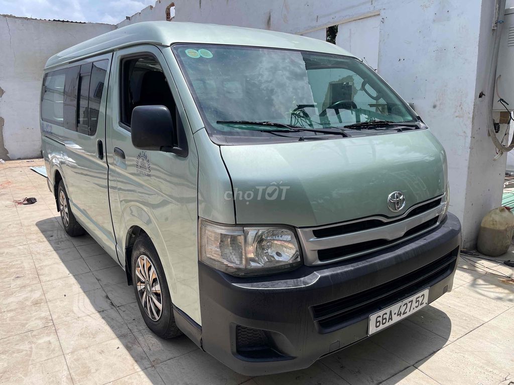 Toyota Hiace 2011 - 123 km. Mua bán Ô tô tại Quận Bình Tân Tp Hồ Chí Minh được đăng bởi Huỳnh tấn pha hình 1