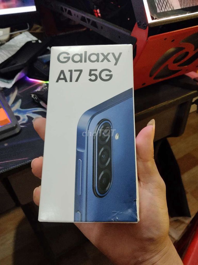 Samsung Galaxy A17 5G 128GB Xanh 8GB. Mua bán Điện thoại tại Huyện Bình Chánh Tp Hồ Chí Minh được đăng bởi phuckent hình 1