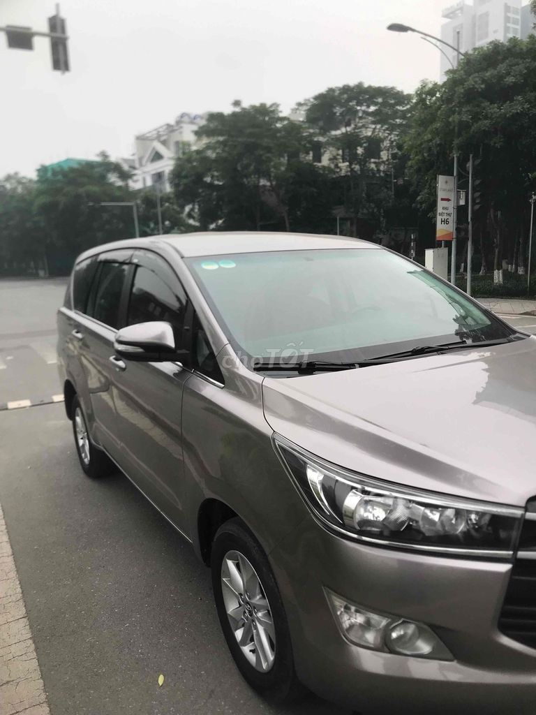 Toyota Innova 2017 chính chủ. Mua bán Ô tô tại Quận Tây Hồ Hà Nội được đăng bởi thanh hình 4