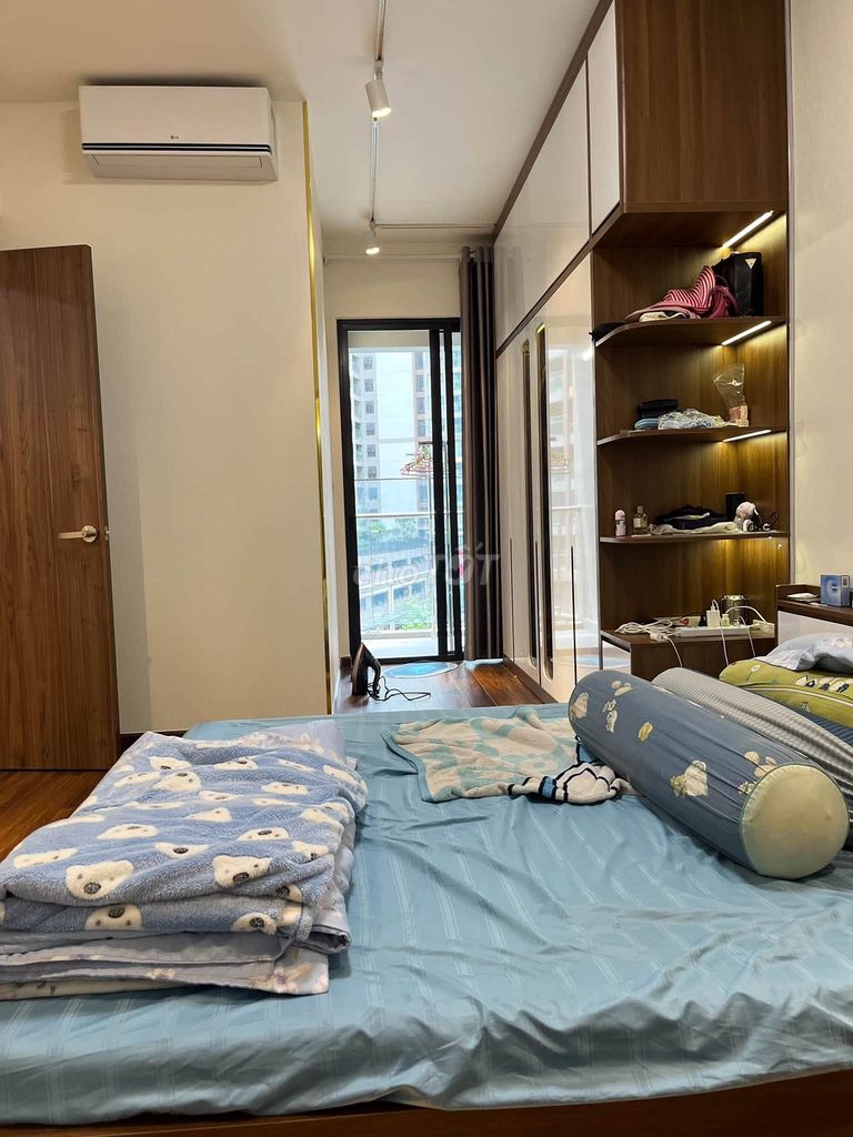 Аренда элитных апартаментов Akari City – фасад Vo Van Kiet, Binh Tan