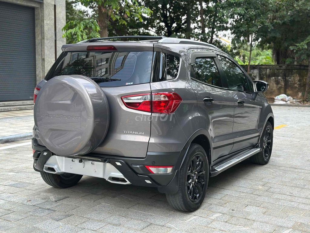 Ford EcoSport Titanium 2017 Серый 110 тыс км родной Ханой