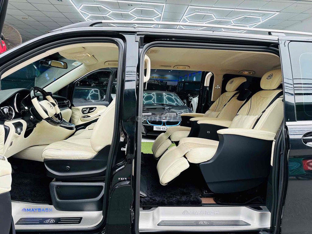 Mercedes Benz  V250 Up full maybach model 2022. Mua bán Ô tô tại Quận 8 Tp Hồ Chí Minh được đăng bởi Hồng Phúc hình 4