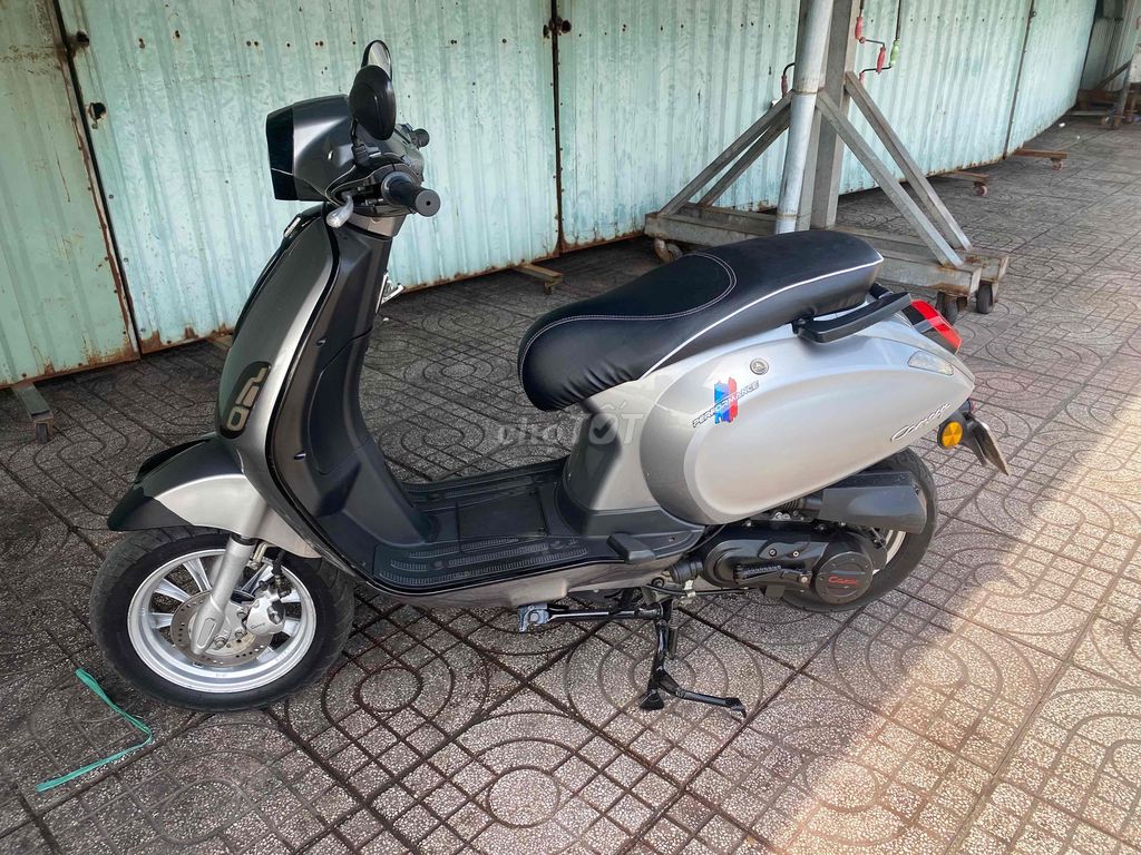 Vespa Camony Xám 13415 km 50cc. Mua bán Xe máy tại Quận 7 Tp Hồ Chí Minh được đăng bởi thanh xuân hình 3