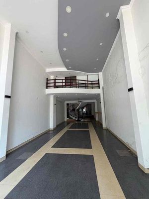 Аренда · 10 комн. · 142 м² · Quận Hải Châu, ул. Đường Phan Châu Trinh