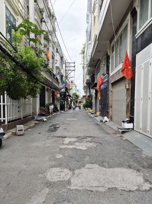 BÌNH THẠNH HẺM XE HƠI, DT 76M NHÀ MỚI 5 TẦNG, PHƯỜNG 6 CHỈ NHỈNH 13T