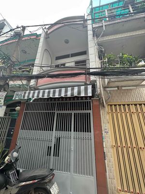 Аренда · 2 комн. · 39 м² · Quận 8, ул. Đường Dương Bá Trạc