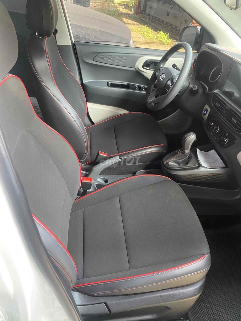 Hyundai Grand i10 Trắng Ghế da Tự động. Mua bán Ô tô tại Quận 12 Tp Hồ Chí Minh được đăng bởi tran van duc hình 9