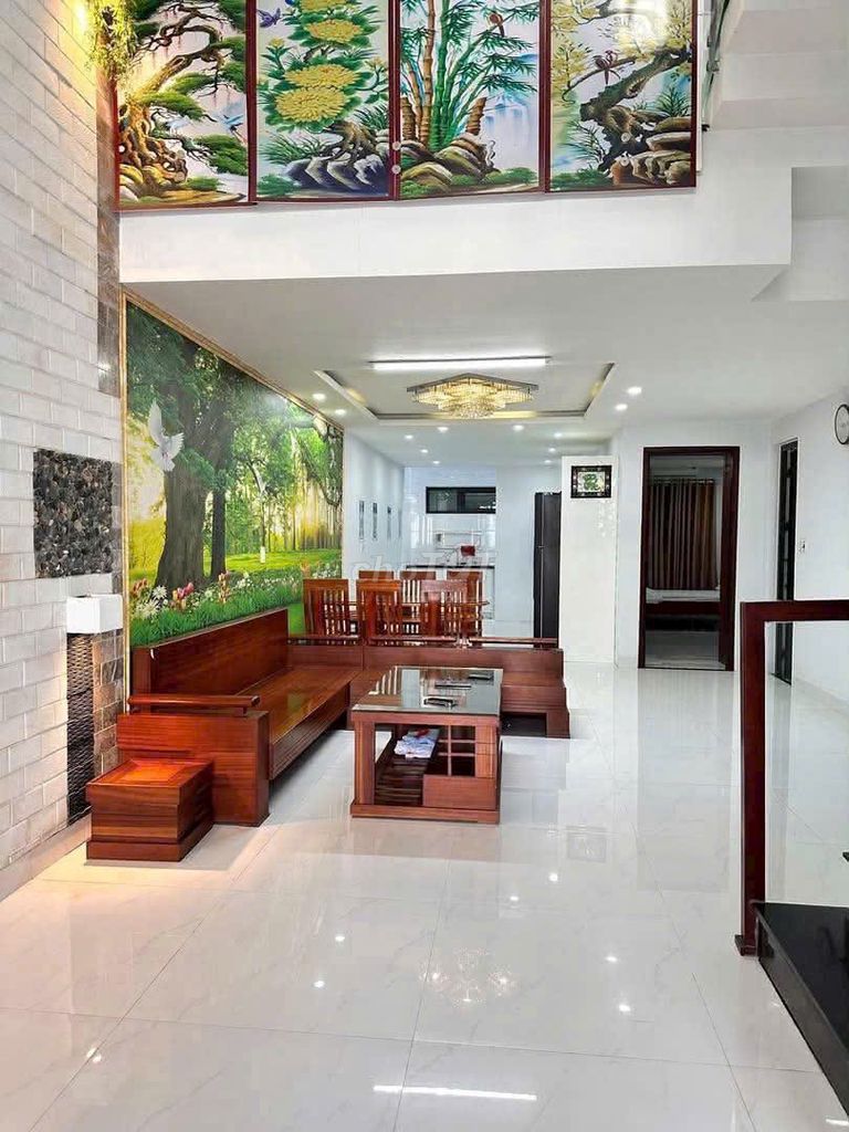 Nhà 3 tầng, 5pn mặt tiền hoà cường, hải châu