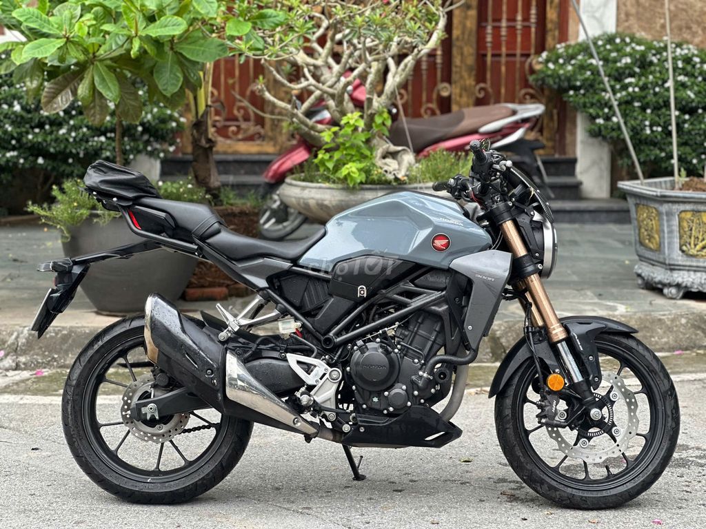 Honda CB300 2022 siêu lướt có trả góp trao đổi ✅. Mua bán Xe máy tại Quận Thanh Xuân Hà Nội được đăng bởi Phú Lý hình 3