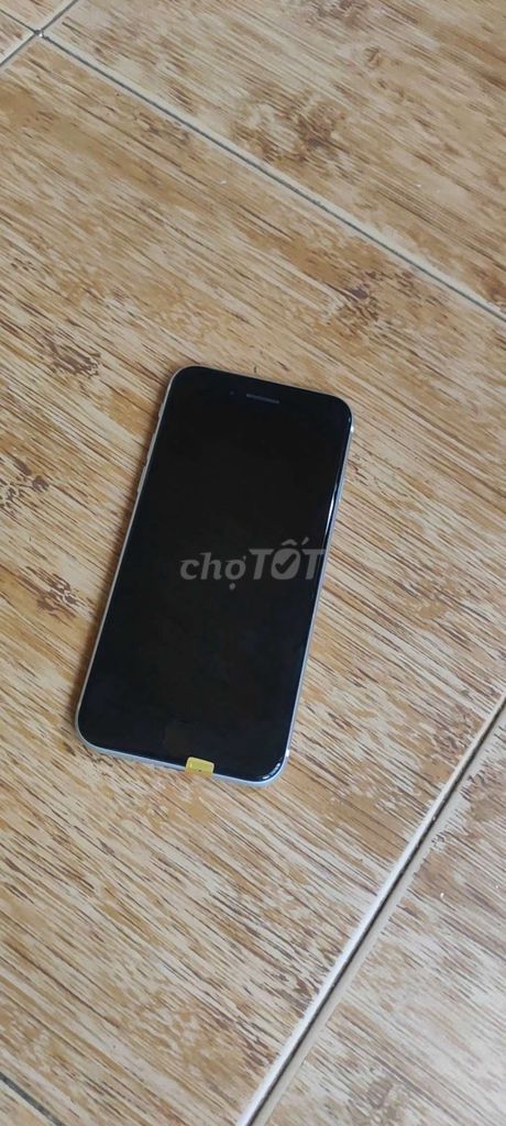Apple iPhone SE 2020 64GB Đen Đã sử dụng. Mua bán Điện thoại tại Huyện Thống Nhất Đồng Nai được đăng bởi ngọc nam hình 1